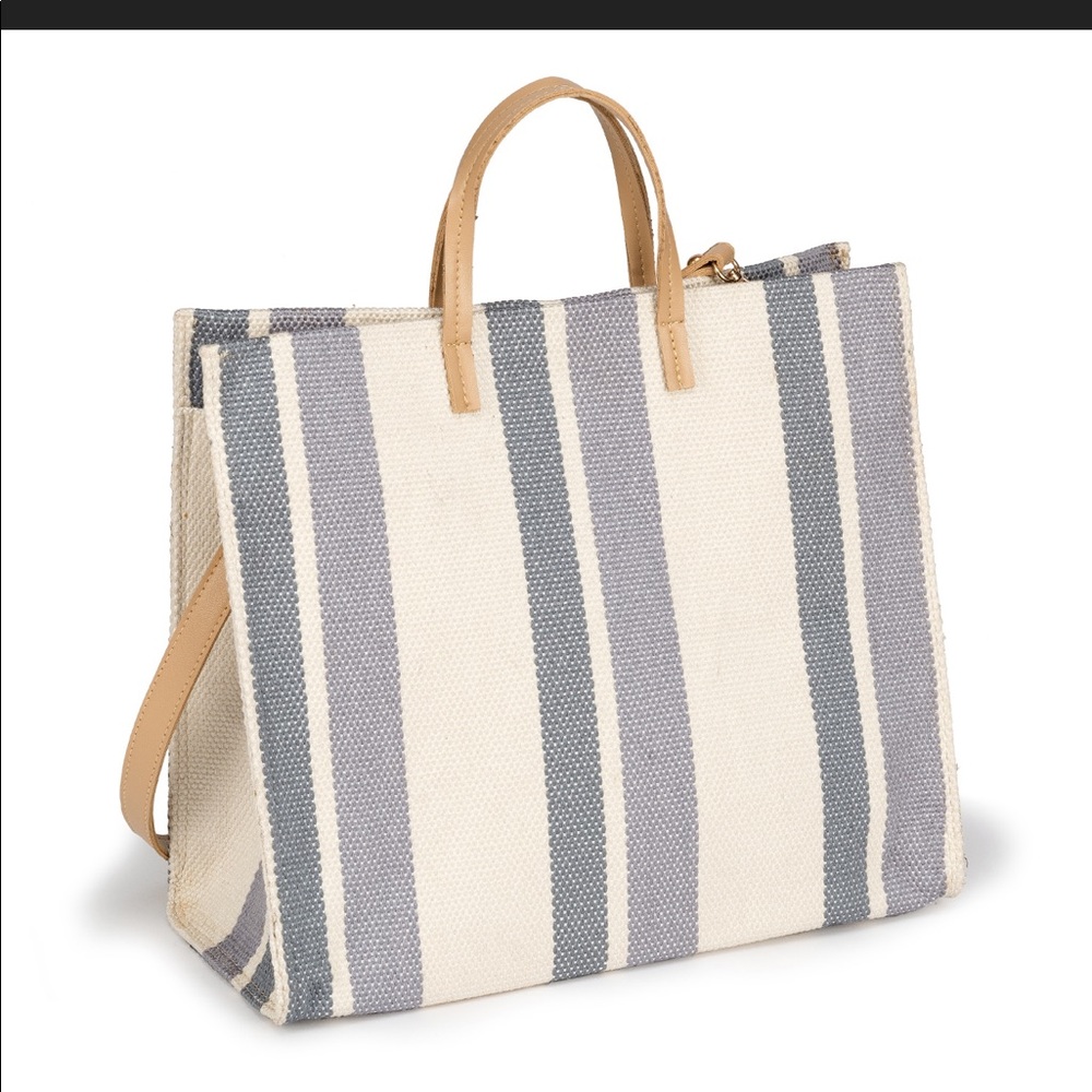 New with tag never used structured striped tote, linen-like material.